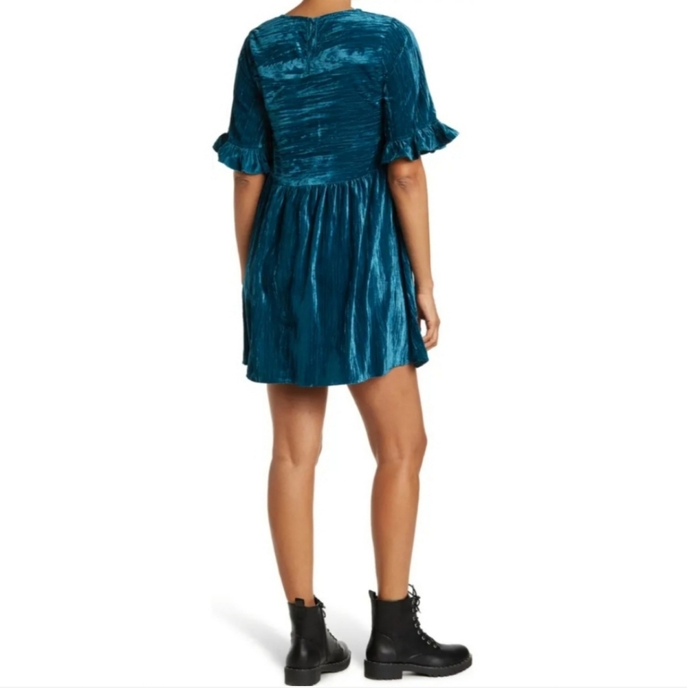 🆕️ Melloday Crushed Velvet Ruffle Trimmed Mini Dress - Picture 2 of 10
